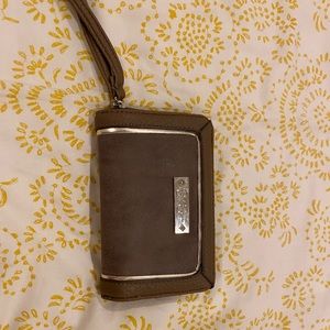 Jessica Simpson wristlet